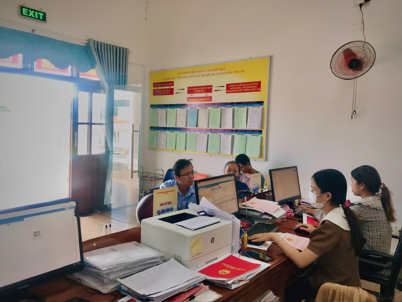Ứng dụng công nghệ trong cải cách hành chính ở một huyện miền núi
