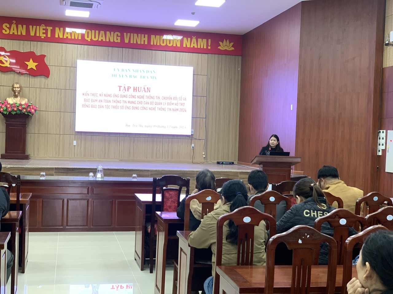77 cán bộ quản lý, vận hành, khai thác điểm hỗ trợ công nghệ thông tin tham gia tập huấn ứng dụng công nghệ thông tin, chuyển đổi số và an toàn thông tin mạng