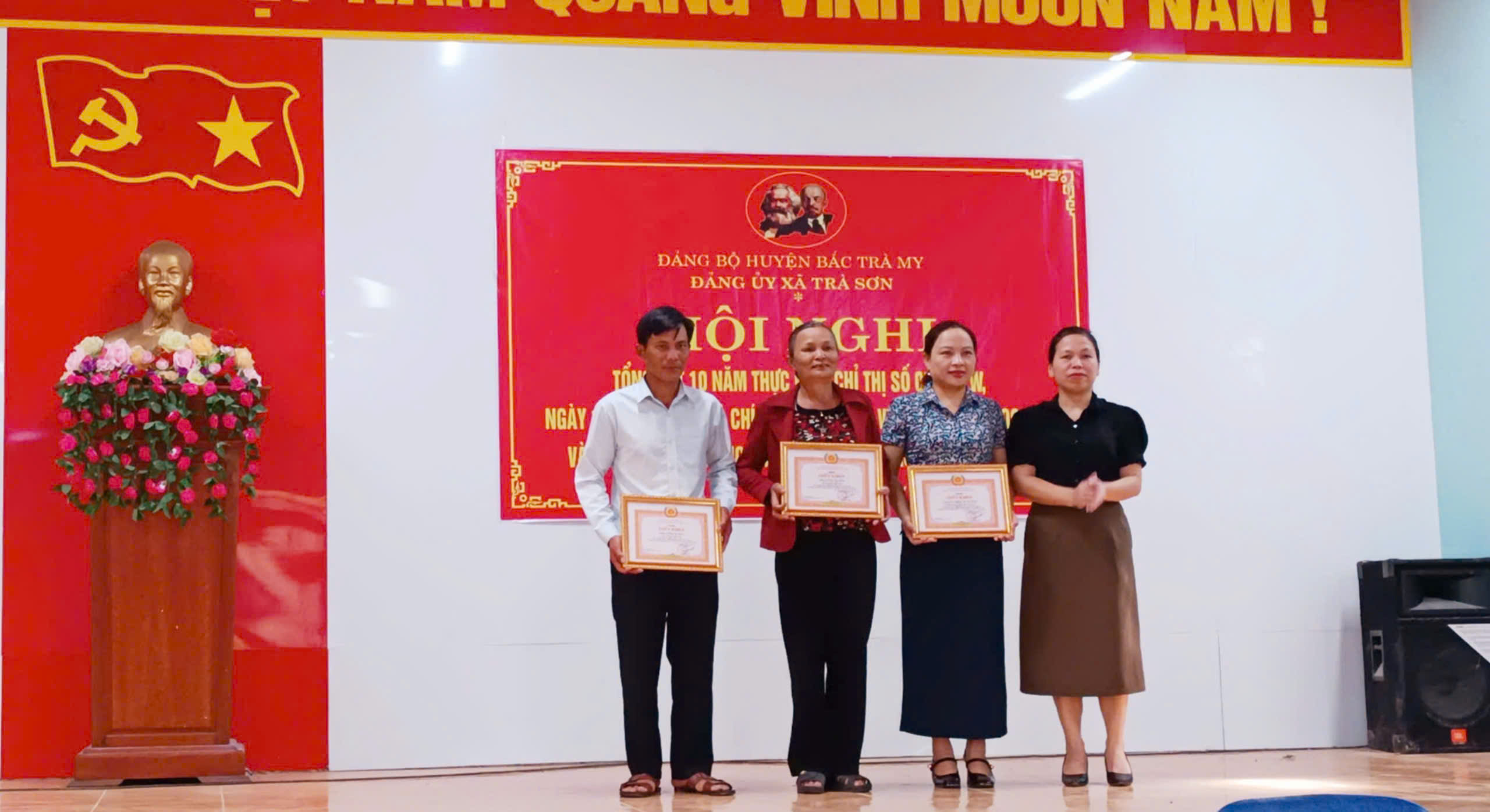 Đảng bộ xã Trà Sơn tổ chức Hội nghị tổng kết 10 năm thực hiện Chỉ thị số 05-CT/TW, ngày 15/5/2016 của Bộ Chính trị khóa XII